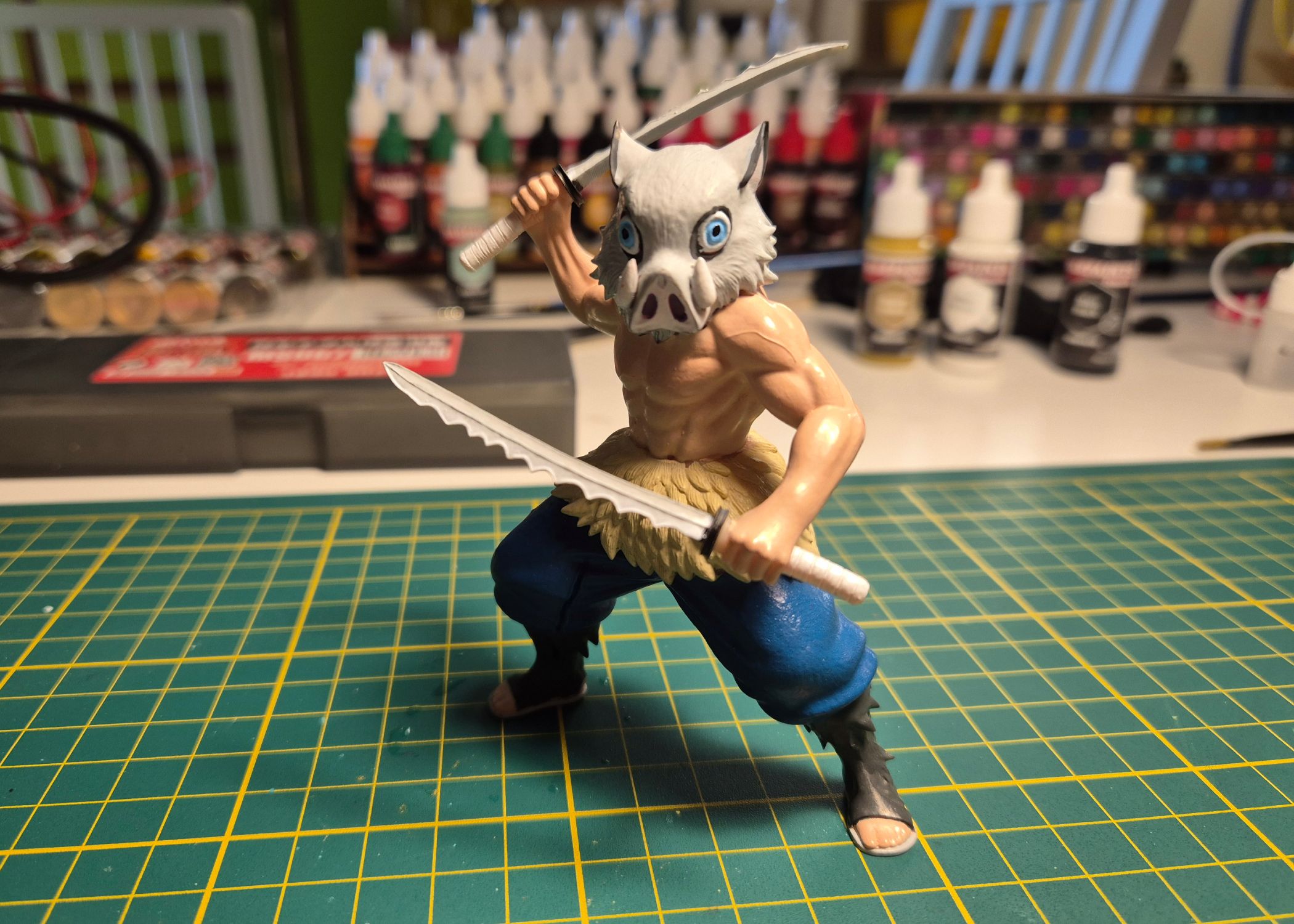 Figurines peintes à la main